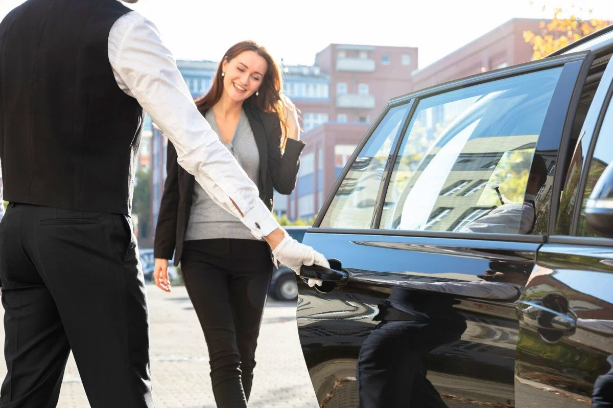 A Limo Guide to Visiting Downtown Indianapolis