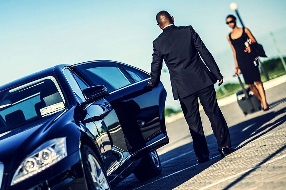 Why Early Limo Reservations Are Essential in Indiana