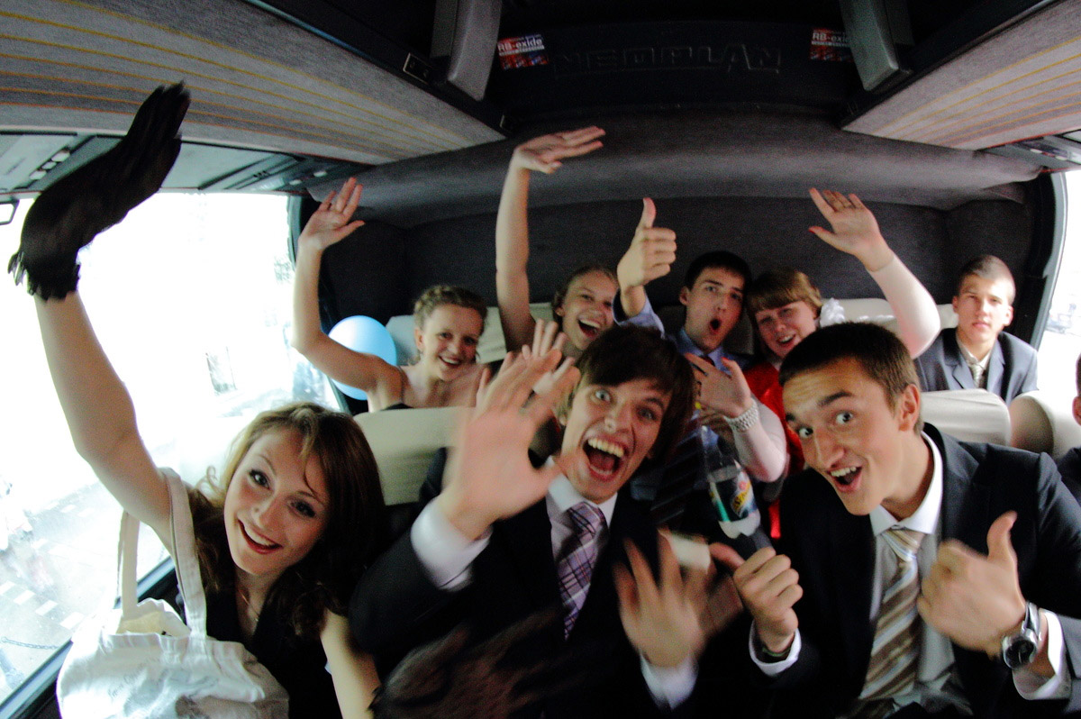 How Indiana Students Can Plan the Ultimate Limo Experience for School Events