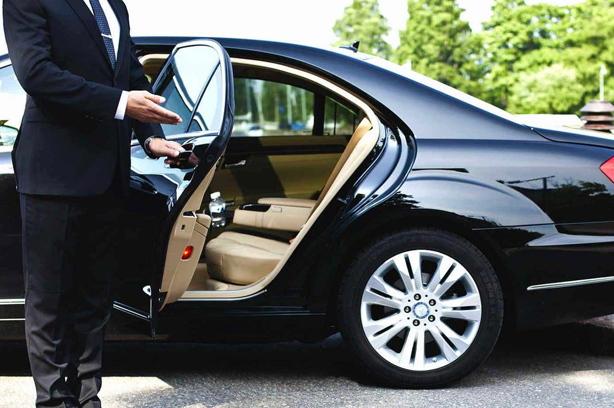 How to Find the Best Limo Deals in Indiana: Save Big on Luxury Rides