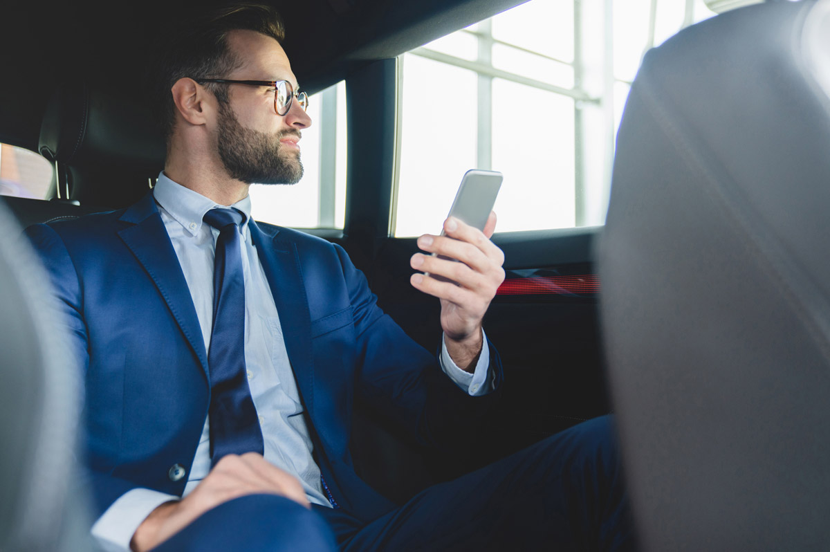 Indy 500 Transportation Guide: Best Ways to Get to Indianapolis Motor Speedway