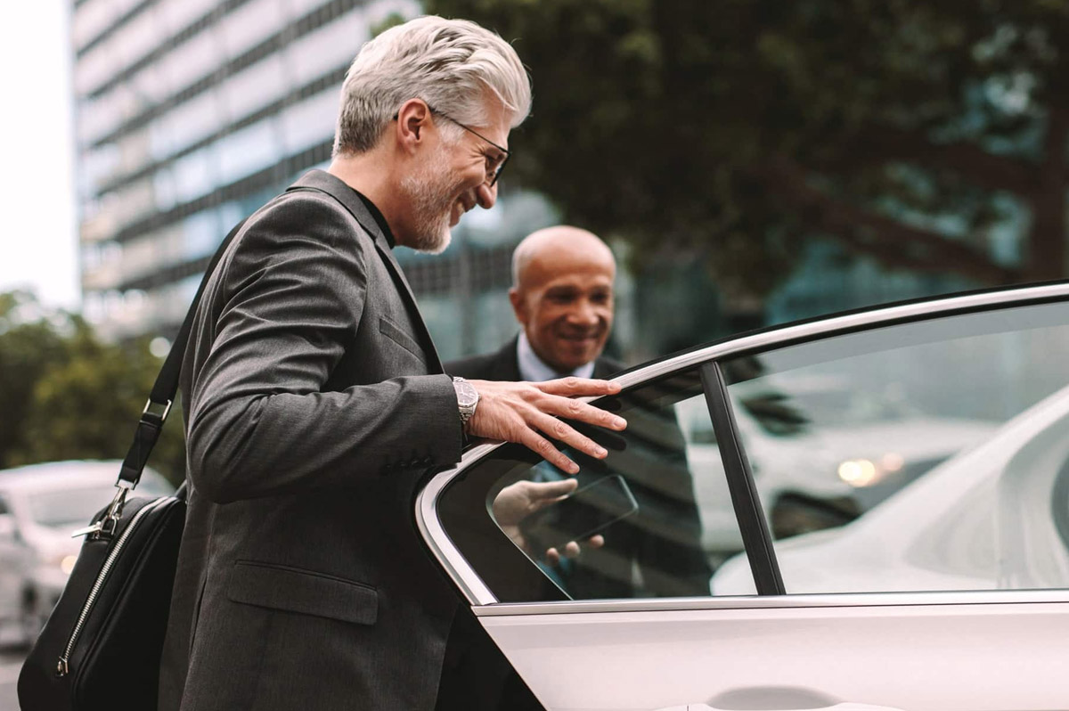 Why Choose Black Car Service in Shelbyville IN for Comfortable Travel